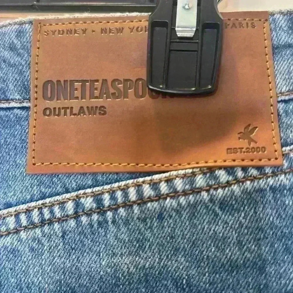 One Teaspoon Exposed Button Fly Cutoff Jean Shorts in Medium Wash Blue 25 - Picture 9 of 11